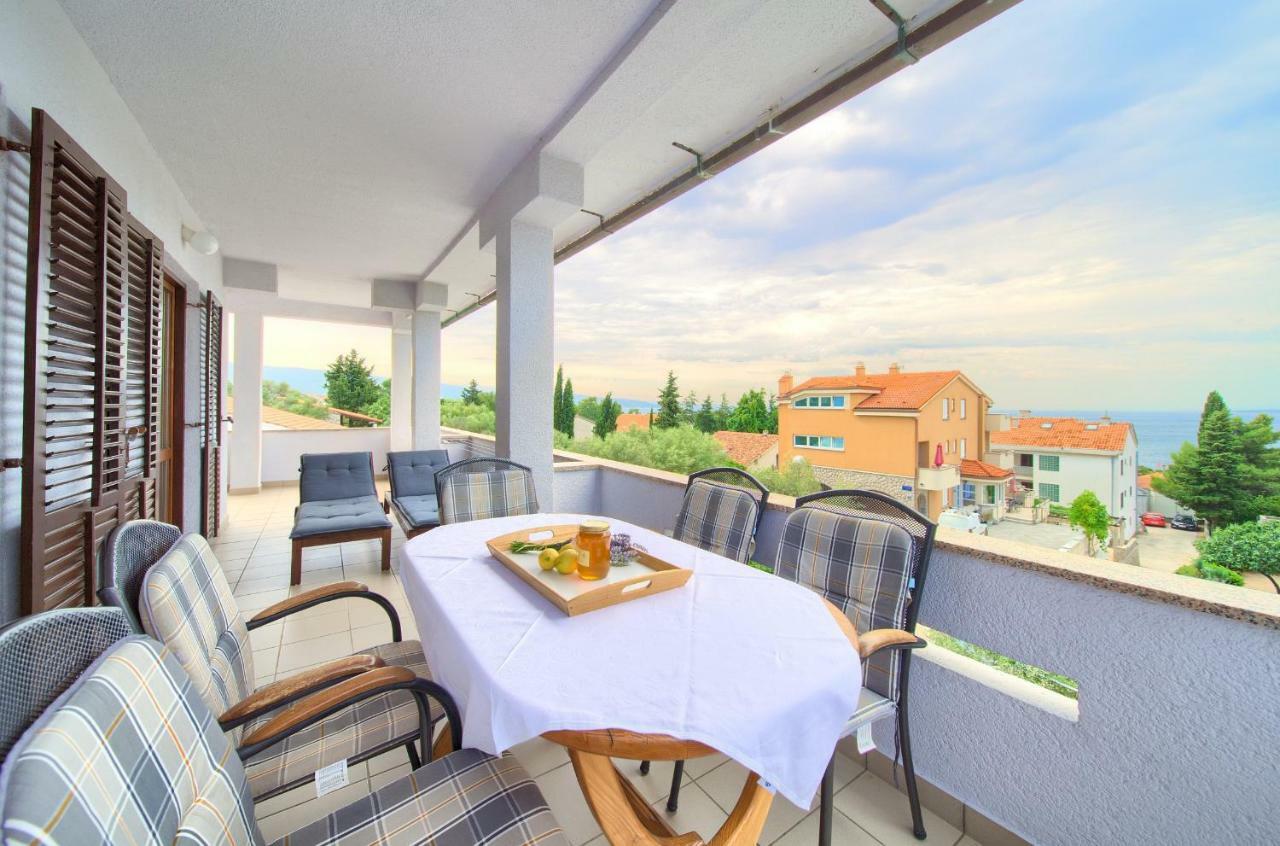Apartments Loncar Krk Town Εξωτερικό φωτογραφία