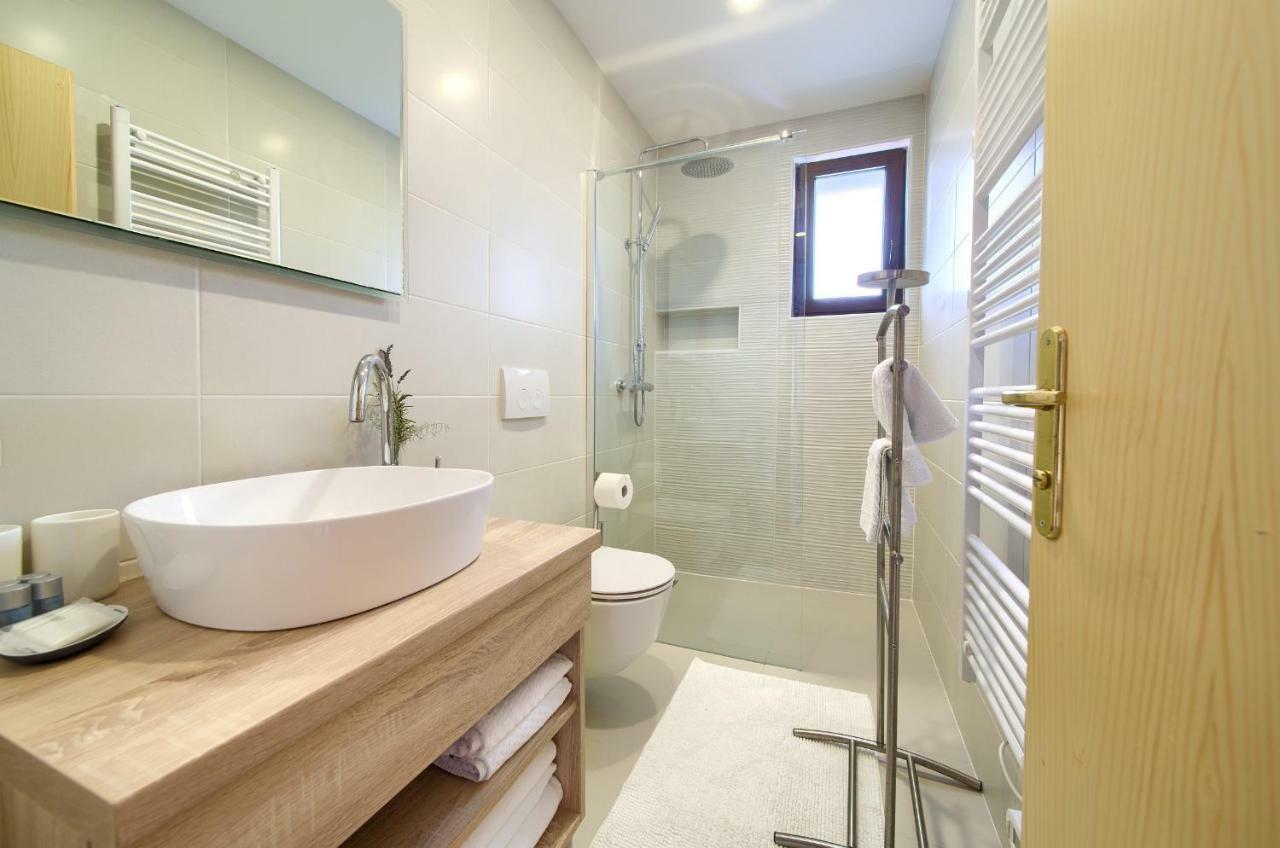 Apartments Loncar Krk Town Εξωτερικό φωτογραφία