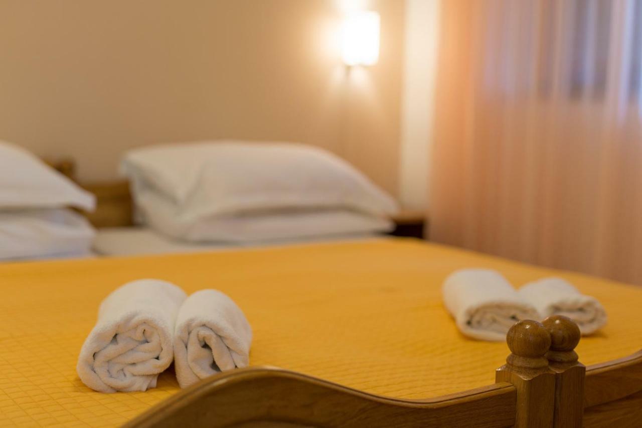 Apartments Loncar Krk Town Εξωτερικό φωτογραφία